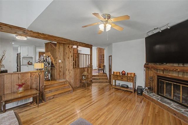 2915 Pond View Court, Marietta, GA 30062