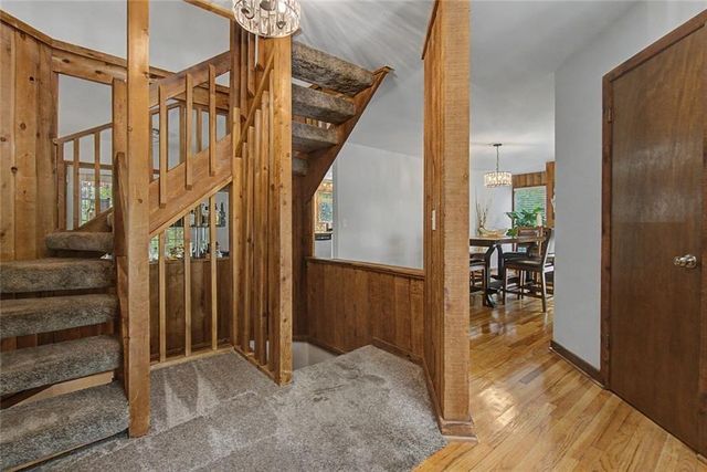 2915 Pond View Court, Marietta, GA 30062