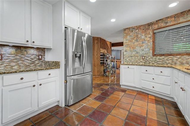 2915 Pond View Court, Marietta, GA 30062