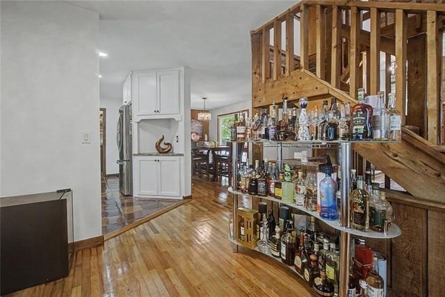 2915 Pond View Court, Marietta, GA 30062