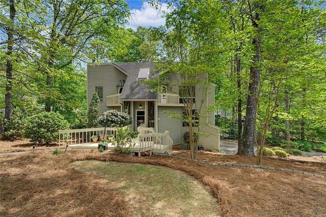 2915 Pond View Court, Marietta, GA 30062