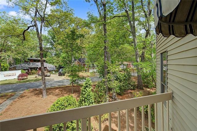 2915 Pond View Court, Marietta, GA 30062