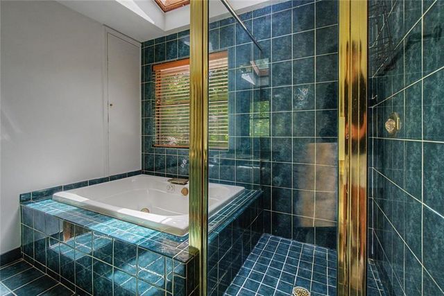 2915 Pond View Court, Marietta, GA 30062