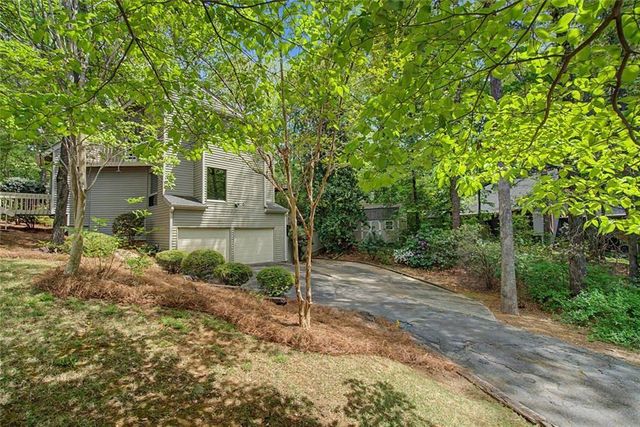 2915 Pond View Court, Marietta, GA 30062