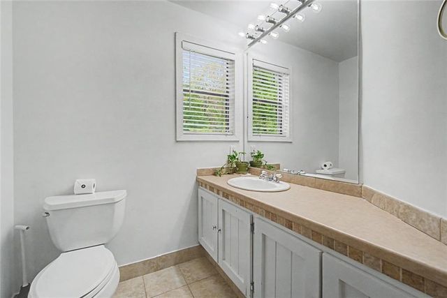 2915 Pond View Court, Marietta, GA 30062