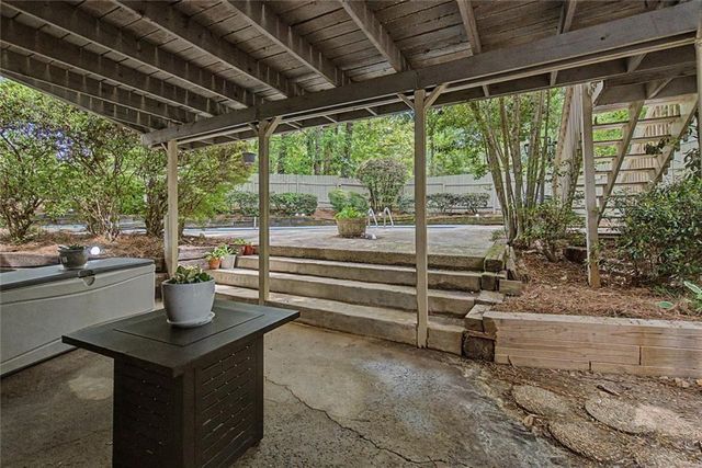 2915 Pond View Court, Marietta, GA 30062