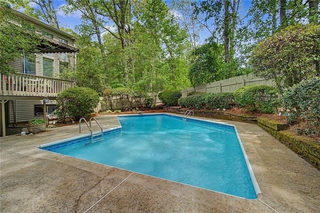 2915 Pond View Court, Marietta, GA 30062