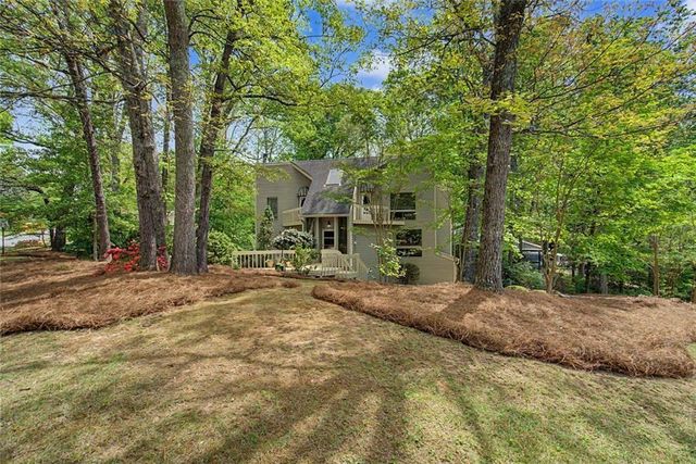 2915 Pond View Court, Marietta, GA 30062