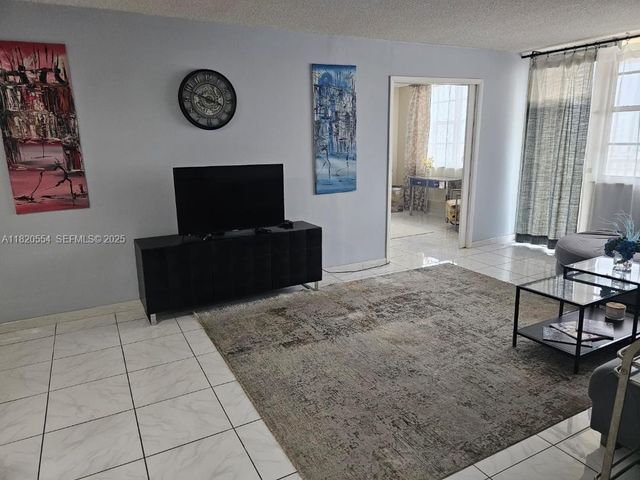 251 174th Street 2111, Sunny Isles Beach, FL 33160