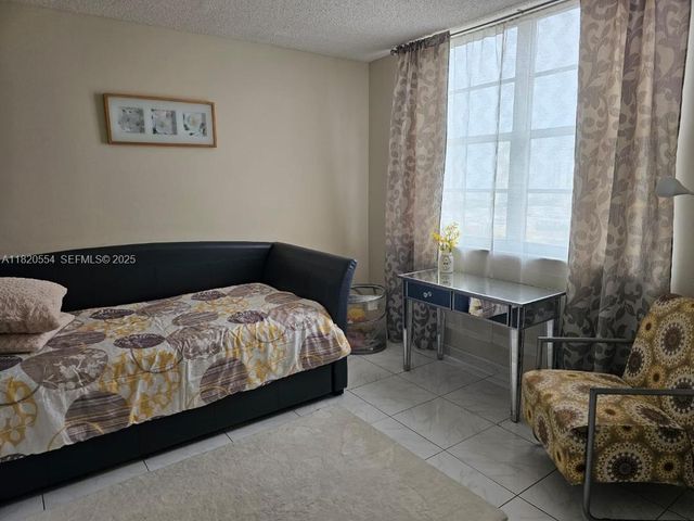 251 174th Street 2111, Sunny Isles Beach, FL 33160