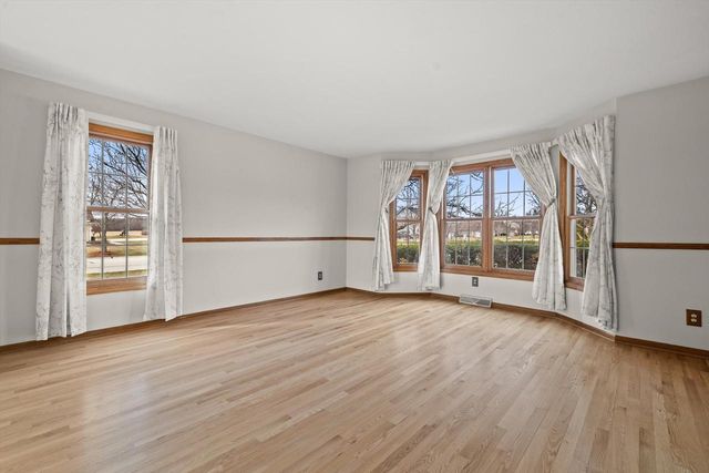 10861 35th AVENUE, Pleasant Prairie, WI 53158