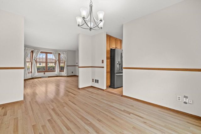 10861 35th AVENUE, Pleasant Prairie, WI 53158