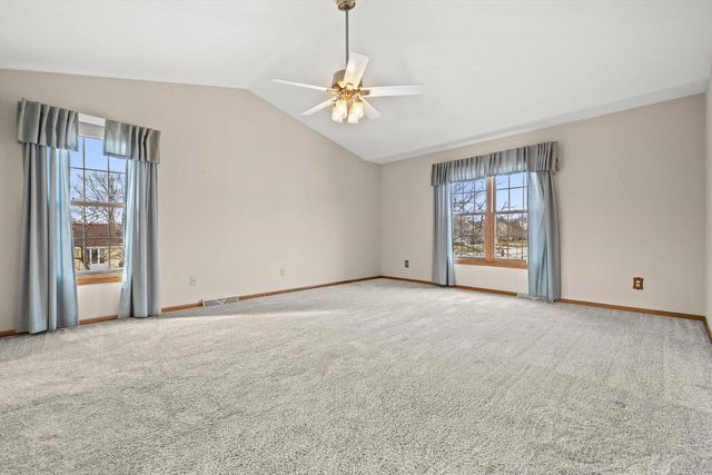 10861 35th AVENUE, Pleasant Prairie, WI 53158