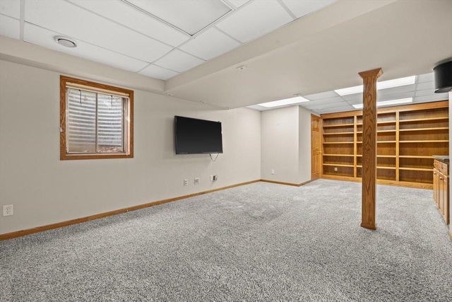 10861 35th AVENUE, Pleasant Prairie, WI 53158