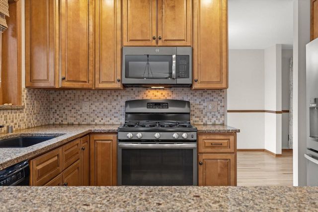 10861 35th AVENUE, Pleasant Prairie, WI 53158