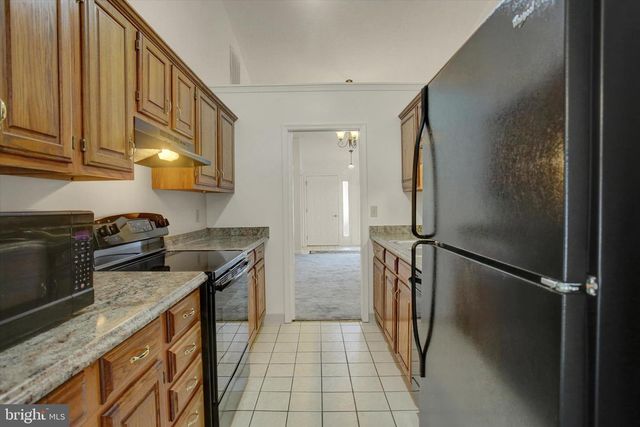 2314 MAJESTIC CT, Chambersburg, PA 17201