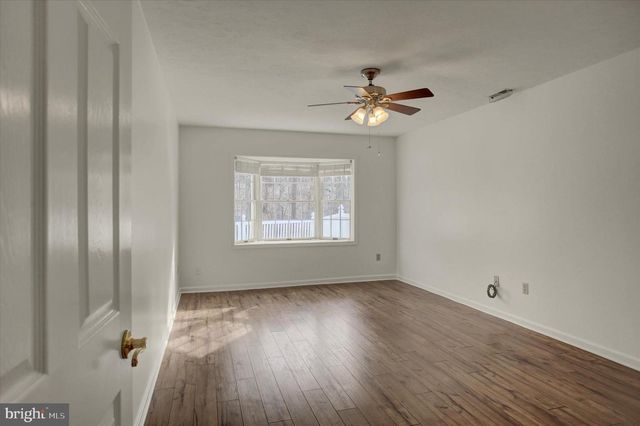 2314 MAJESTIC CT, Chambersburg, PA 17201