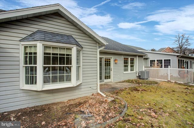 2314 MAJESTIC CT, Chambersburg, PA 17201