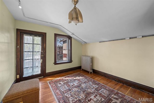 5221 S Broadway, St Louis, MO 63111