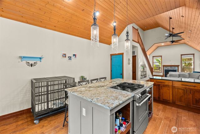 222 Oxbow Lake Lane, Toledo, WA 98591
