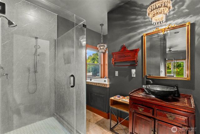 222 Oxbow Lake Lane, Toledo, WA 98591