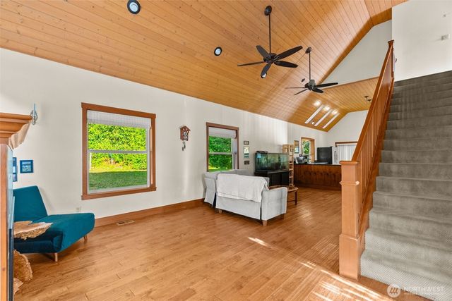 222 Oxbow Lake Lane, Toledo, WA 98591