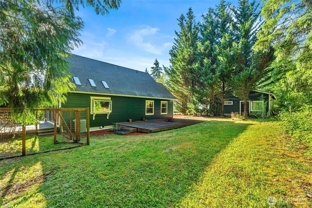 222 Oxbow Lake Lane, Toledo, WA 98591