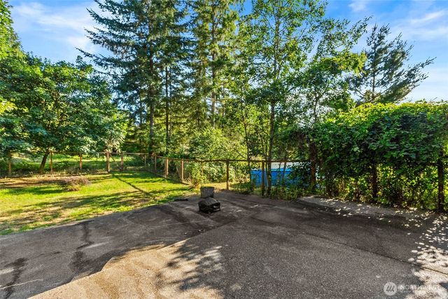 222 Oxbow Lake Lane, Toledo, WA 98591