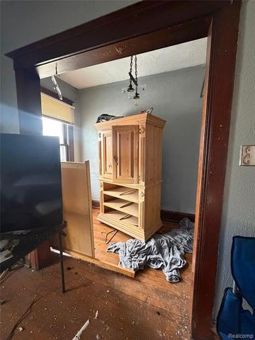 2927 Canton Street, Detroit, MI 48207