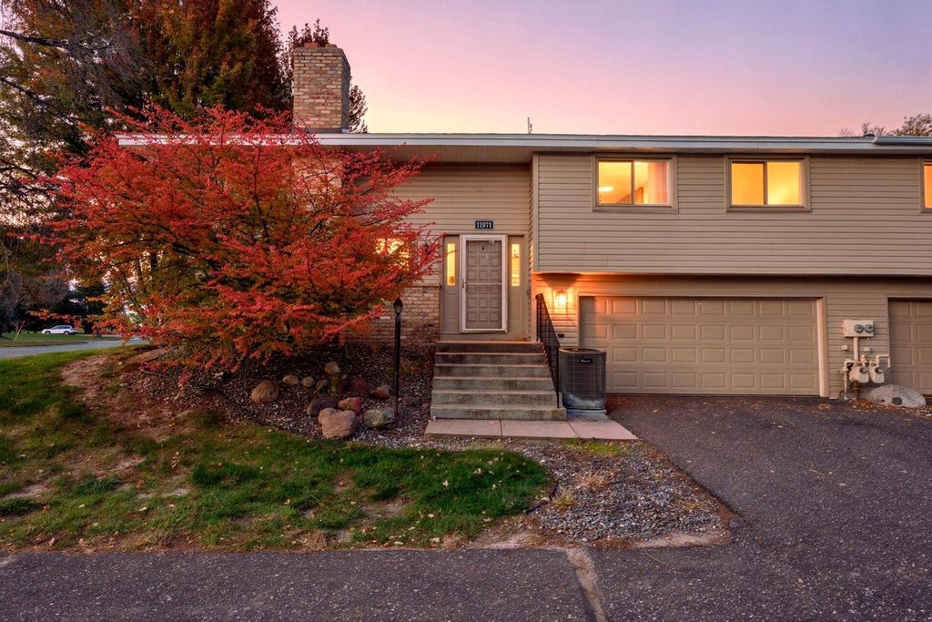 11971 71st Avenue N, Maple Grove, MN 55369 — exterior