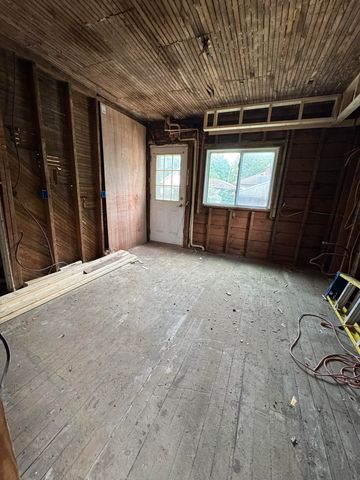 2302 Missouri Avenue, Flint, MI 48506