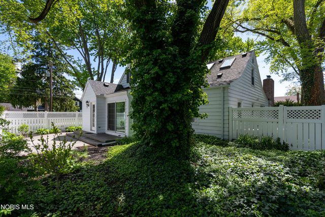 528 Elm Street, Perrysburg, OH 43551
