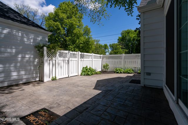 528 Elm Street, Perrysburg, OH 43551