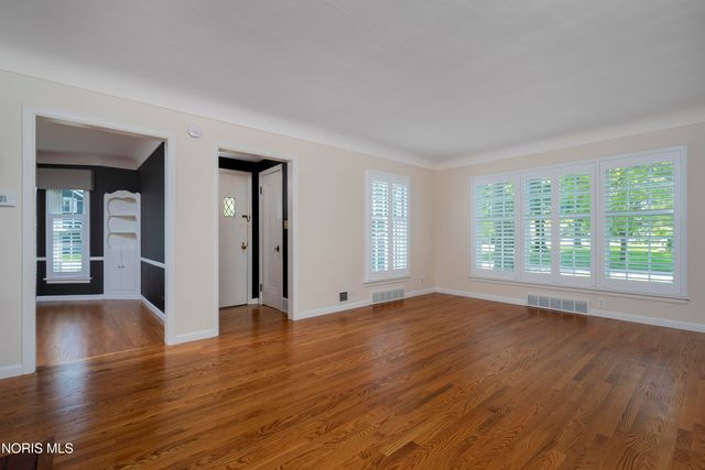 528 Elm Street, Perrysburg, OH 43551
