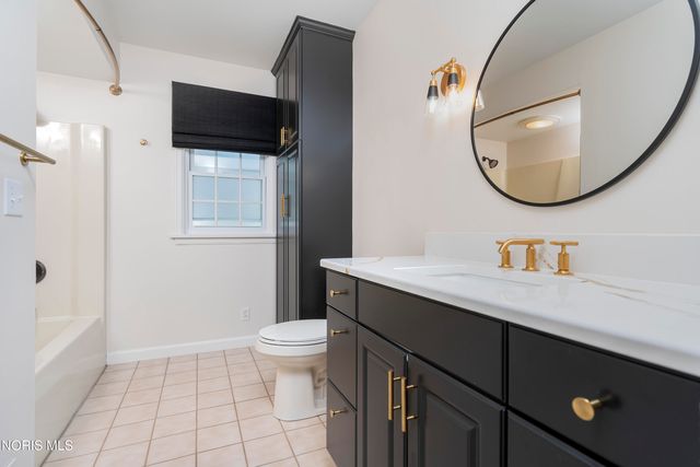528 Elm Street, Perrysburg, OH 43551
