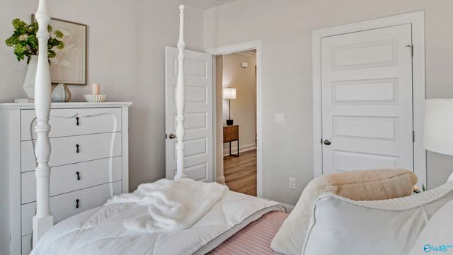 275 Crane Hollow Lane, Huntsville, AL 35811