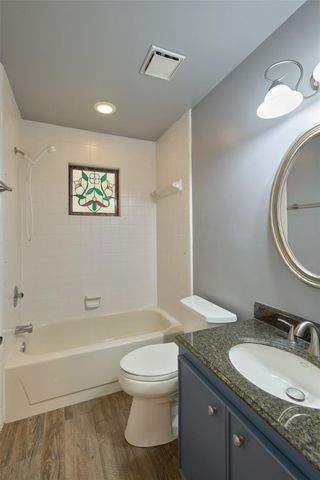 11 Song Sparrow Place, Spring, TX 77381