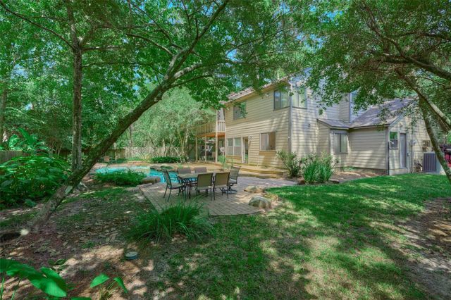 11 Song Sparrow Place, Spring, TX 77381