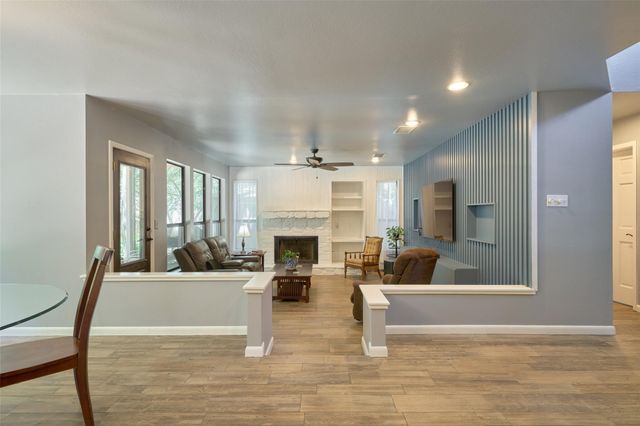 11 Song Sparrow Place, Spring, TX 77381