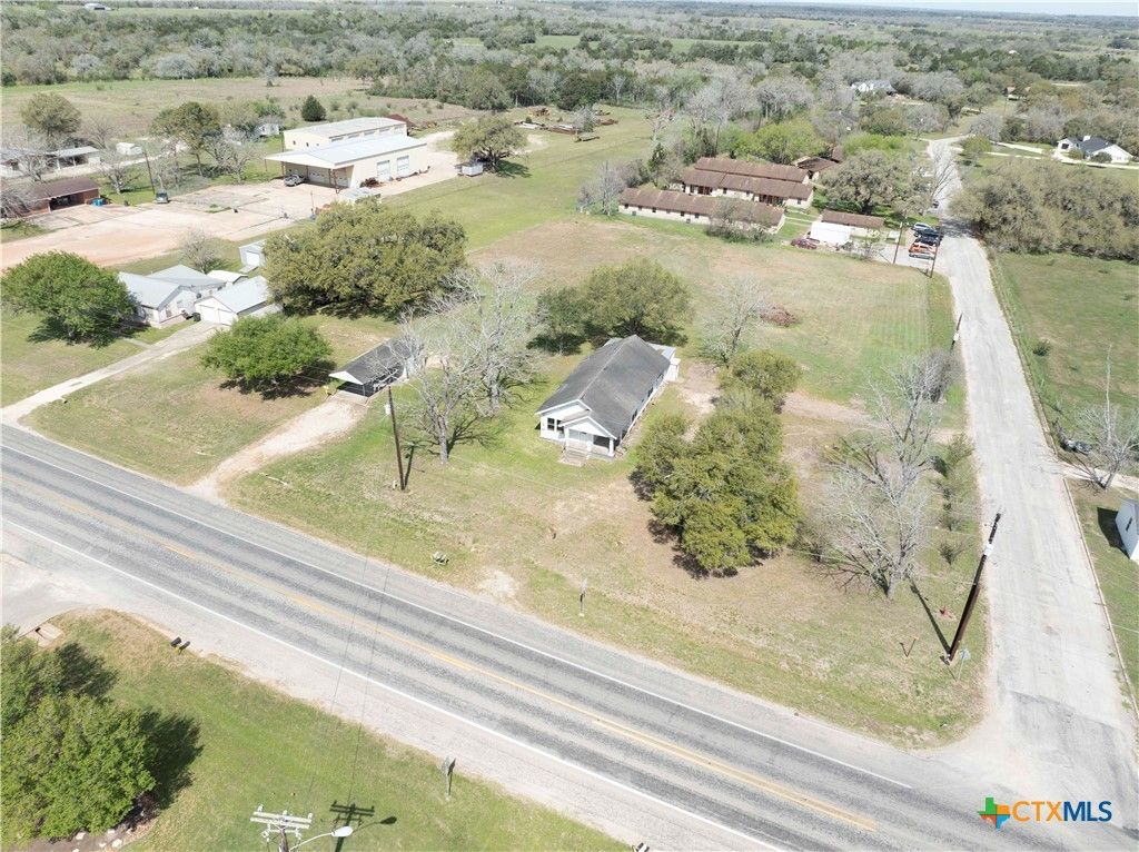 Image 2 of property listing at TBD Donna Drive, Hallettsville, TX 77964