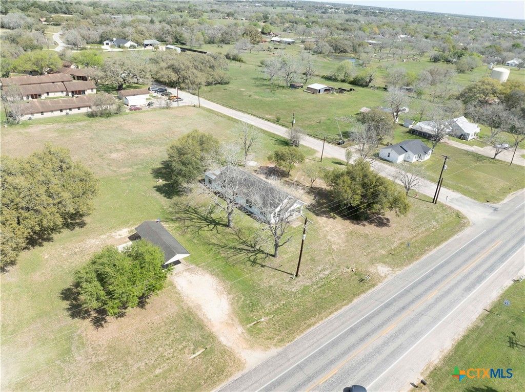 Image 8 of property listing at TBD Donna Drive, Hallettsville, TX 77964