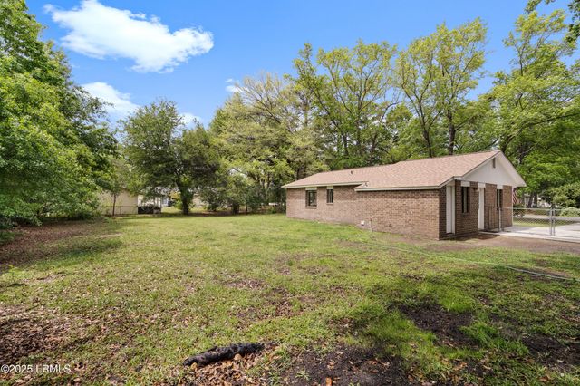 5618 Pulaski Court, Beaufort, SC 29906