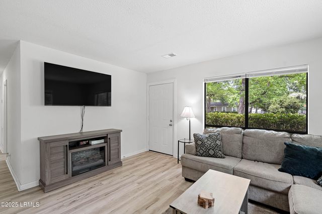 5618 Pulaski Court, Beaufort, SC 29906