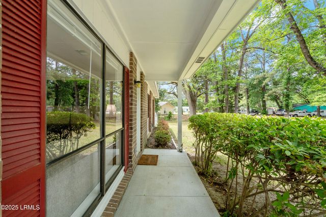 5618 Pulaski Court, Beaufort, SC 29906