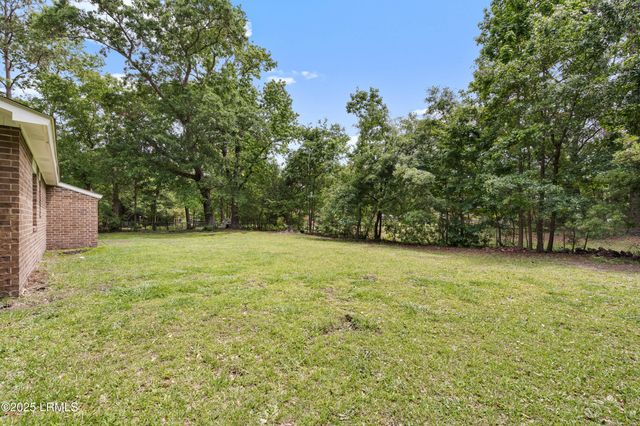 5618 Pulaski Court, Beaufort, SC 29906