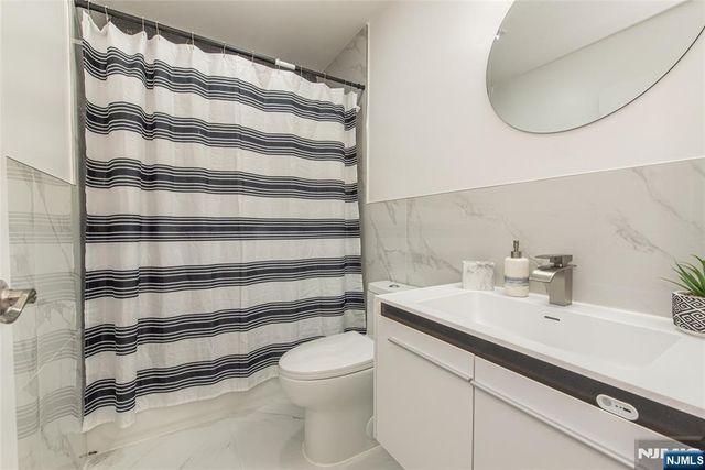 24 Van Pelt, Little Falls, NJ 07424