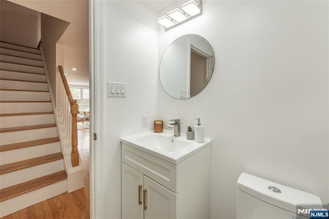 24 Van Pelt, Little Falls, NJ 07424