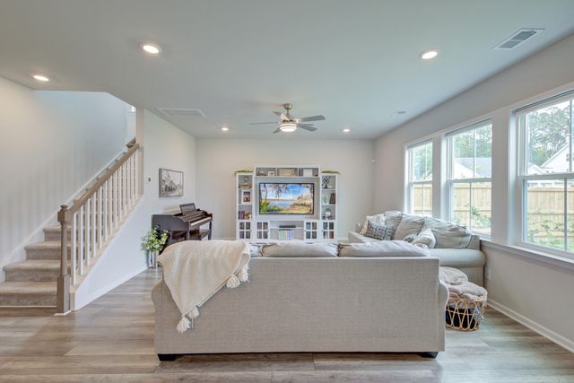 120 Bay Eddy Court, Summerville, SC 29485