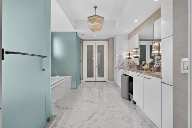 1 Water Club Way 1904, North Palm Beach, FL 33408