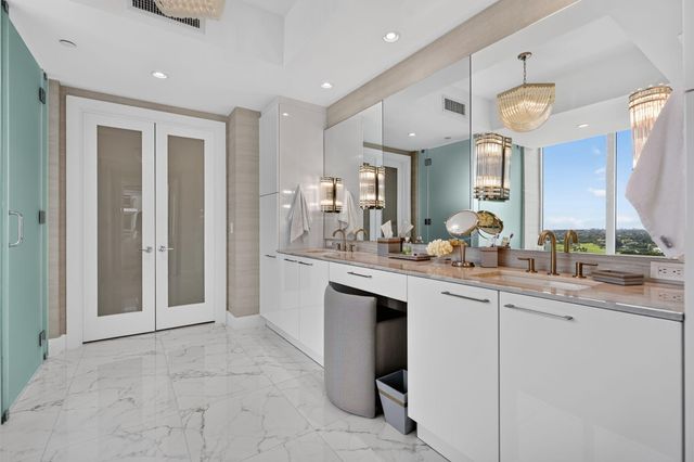 1 Water Club Way 1904, North Palm Beach, FL 33408